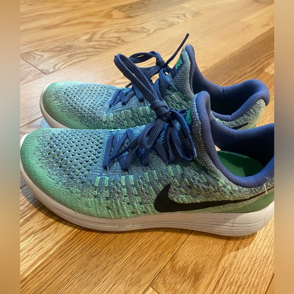 Nike Sneakers